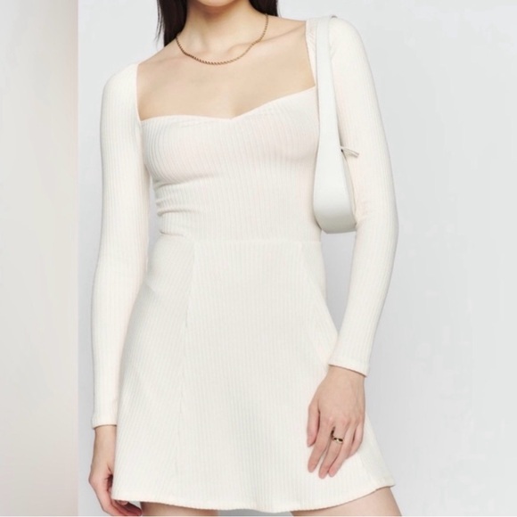 Reformation Dresses & Skirts - Reformation Cream Long Sleeve Dress